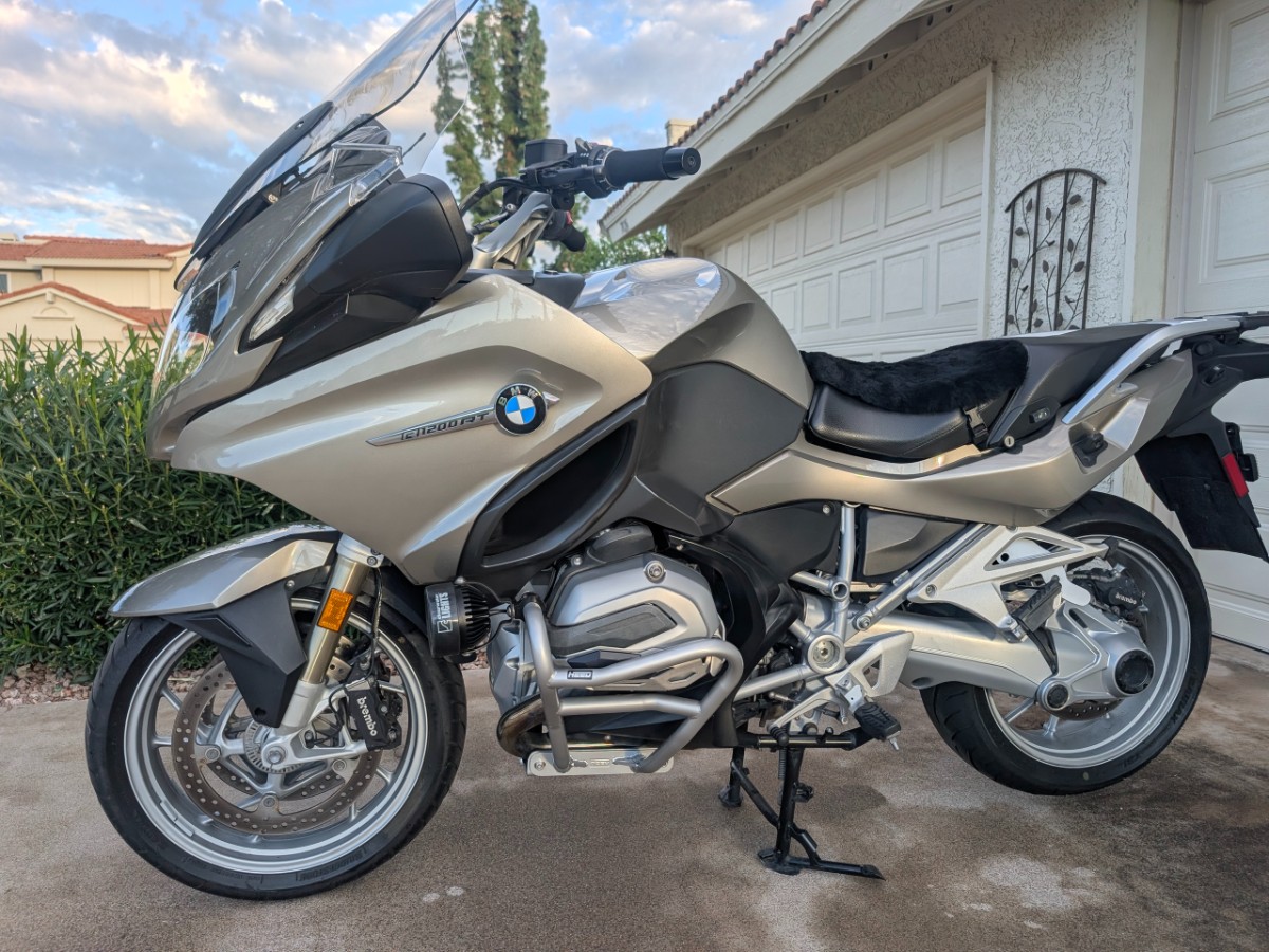 BMW7.jpg