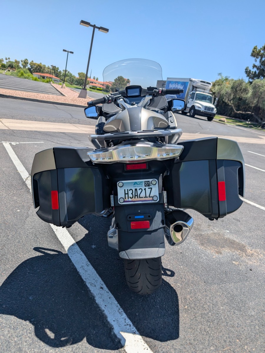 BMW3.jpg